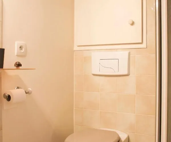 26 M Cocoon With Eiffel Tower View